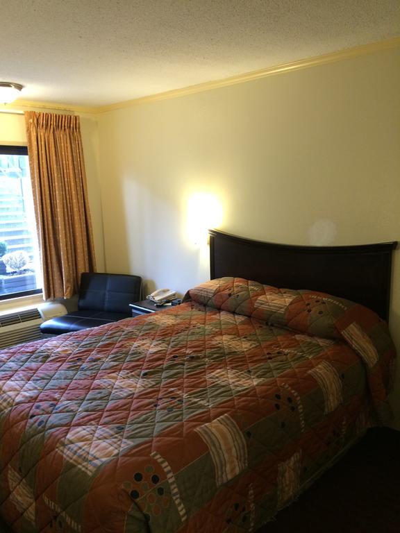Knights Inn - Nashville Downtown Номер фото