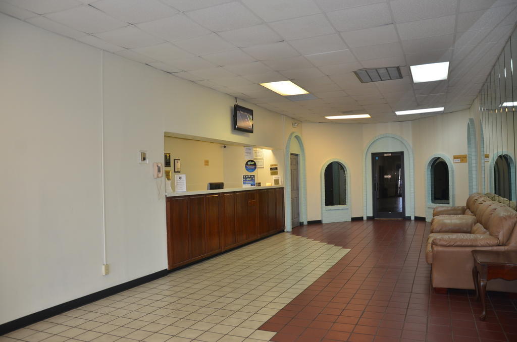 Knights Inn - Nashville Downtown Екстер'єр фото